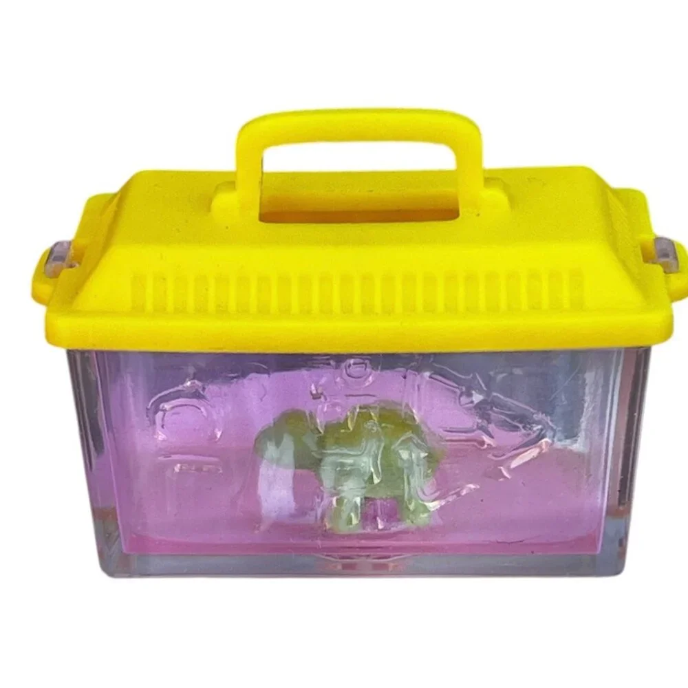 Barbie Pet Care Playset Doll Accessories 5 Pets Carrier Shelving Supplies